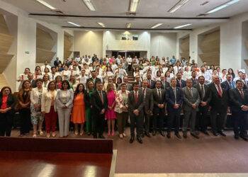 Entrega la UAT 37 médicos con las más altas calificaciones del EGEL Ceneval