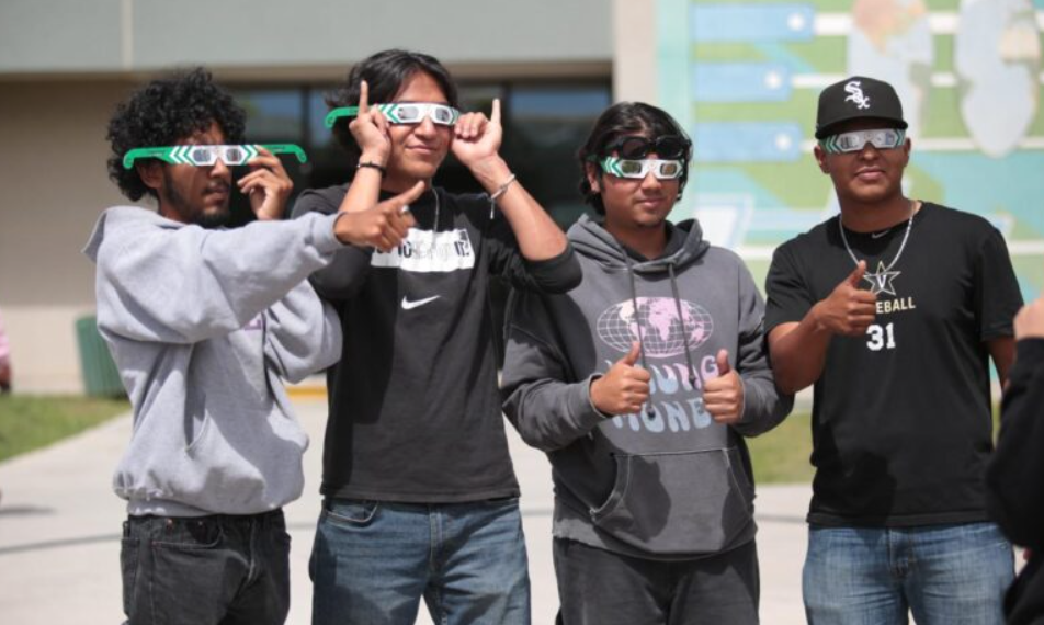 Suspenderán clases en todos los niveles educativos por eclipse: SEDU