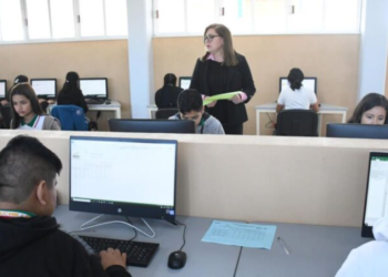 Reclutan empresas a egresados del Cobac