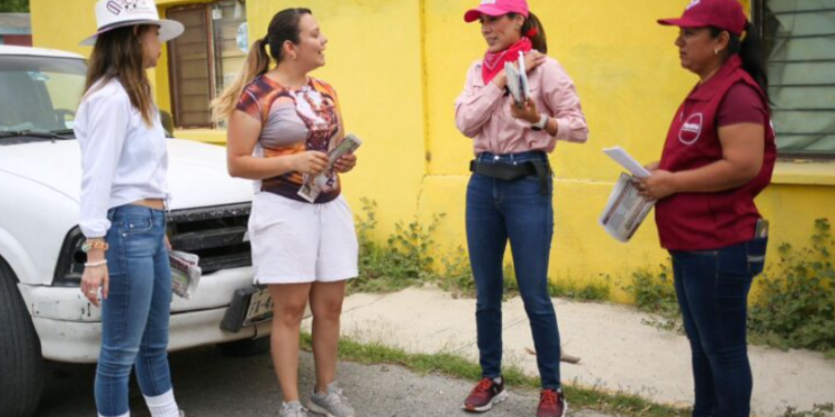 Recorre Cecilia municipios de la Carbonífera