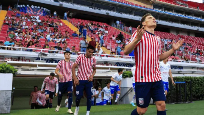 Chivas confirma agresión a futbolista del Tapatío