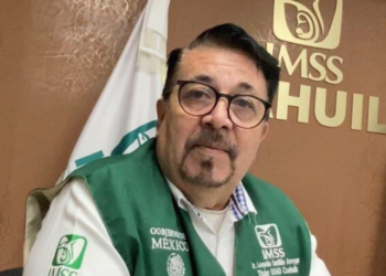 Deja Leopoldo Santillán delegación del IMSS en Coahuila