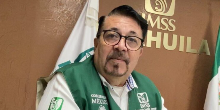 Deja Leopoldo Santillán delegación del IMSS en Coahuila