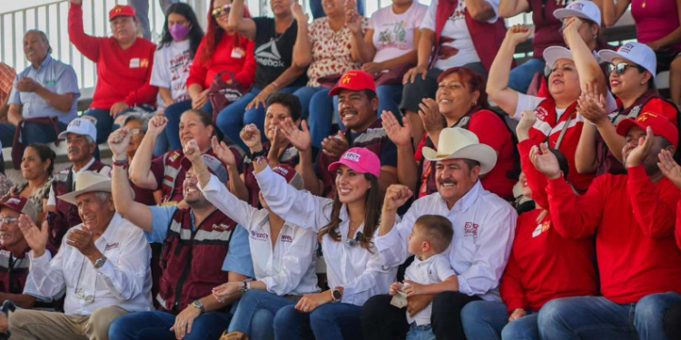 Cecilia Guadiana recorre los 38 municipios