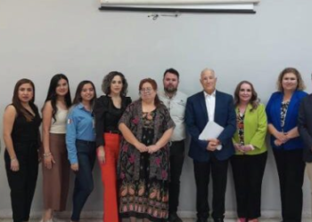 Capacitan a integrantes de consejos de vinculación