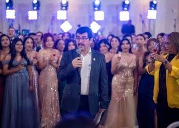 Festejo graduación Enfermería Victoria