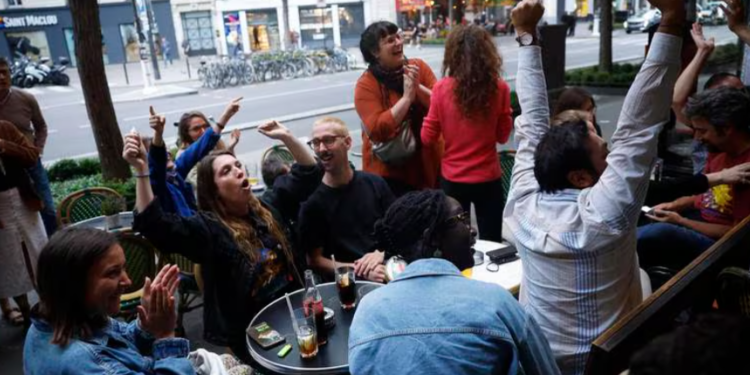 Elecciones legislativas en Francia: Gana coalición de izquierda la mayoría simple