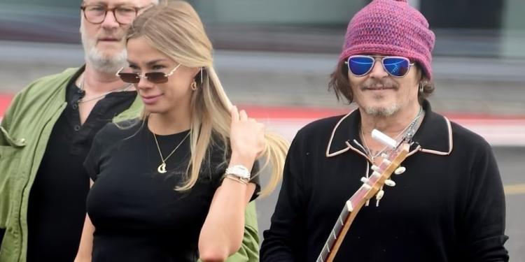 Johnny Depp se da nueva oportunidad en el amor y sale con rusa 33 años menor que él