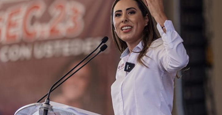 Estoy orgullosa de mi papá: Cecilia Guadiana