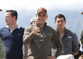 Supervisan obras de Infraestructura militar