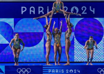 Nadadoras mexicanas brillan en los Juegos Olímpicos de París 2024 por su bello traje