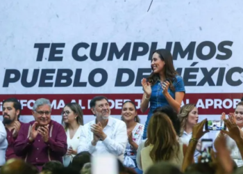 Recibe Cecilia Guadiana al Presidente de la Mesa Directiva del Senado, Gerardo Fernández Noroña en Saltillo