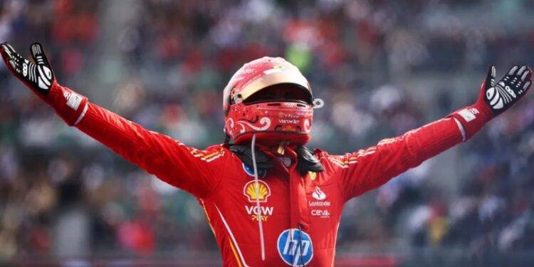 Sainz gana el Gran Premio de México; Norris recorta distancia con Verstappen