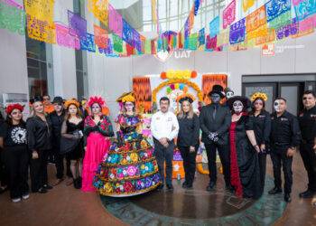 Fomenta la UAT tradiciones del Día de Muertos