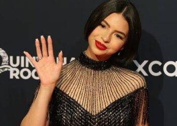 Fans de Ángela Aguilar recogen firmas para poner fin al bullying hacia la cantante