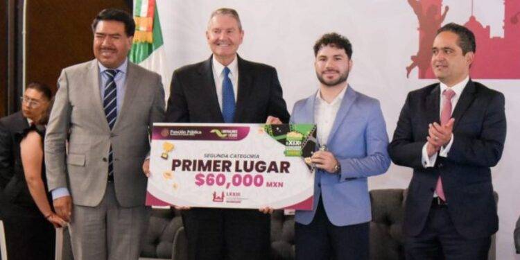 Coahuilense triunfa en el Concurso Nacional de Transparencia en Corto