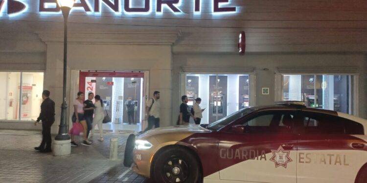 Guardia Estatal proporciona seguridad en cajeros durante Buen Fin 2024