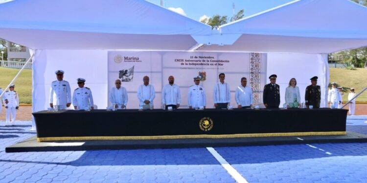 Asiste secretario general de Gobierno al 199 aniversario del “Día de la Armada de México” en la Primera Región Naval