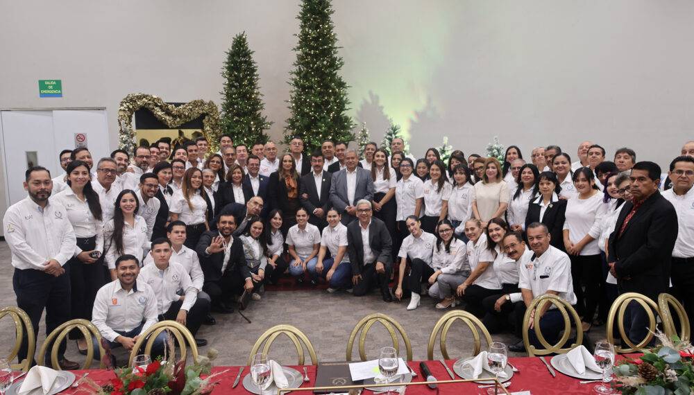 Ofrece la UAT festejos navideños a sus docentes