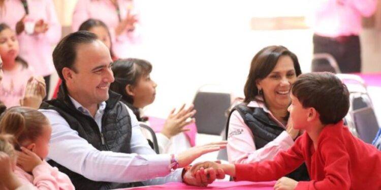 Coahuila Prioriza el Bienestar Infantil con Renovación y Tradiciones Navideñas