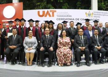 Celebra UAT en El Mante graduación de egresados de licenciatura y maestría