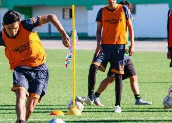 Coyotes Reanudan Entrenamientos con la Mira en la Liguilla