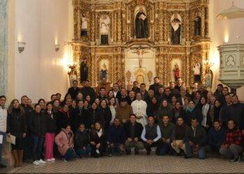 Entrega de nombramientos a funcionarios municipales en Parras