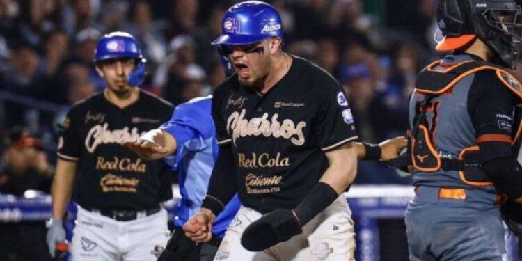 Charros apabullan a Naranjeros y avanzan a la final de la LMP