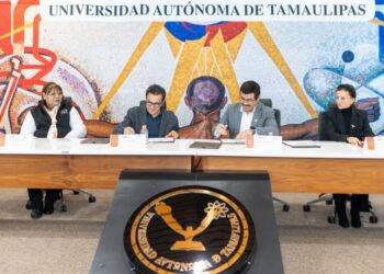 Firma la UAT convenio con Escuela de Economía Social de España