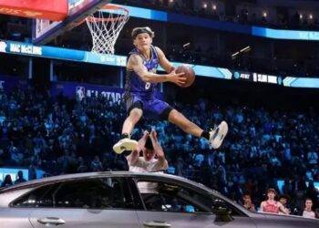 ¡Saltó un carro! Mac McClung hace historia y es tricampeón de Clavadas en NBA