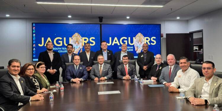 Reafirma rector de la UAT colaboración con South Texas College