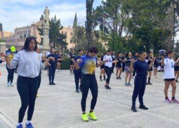 Se activan mujeres en rally deportivo