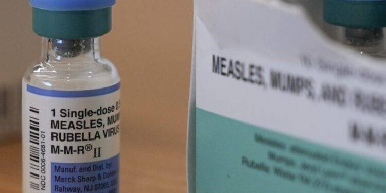 Brote de sarampión en Kansas se duplica y vincula con casos en Texas y Nuevo México