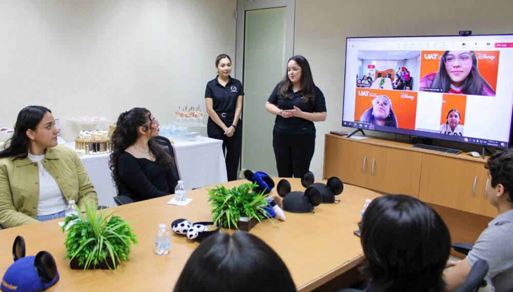 Seleccionan a estudiantes de la UAT en programa internacional de Disney