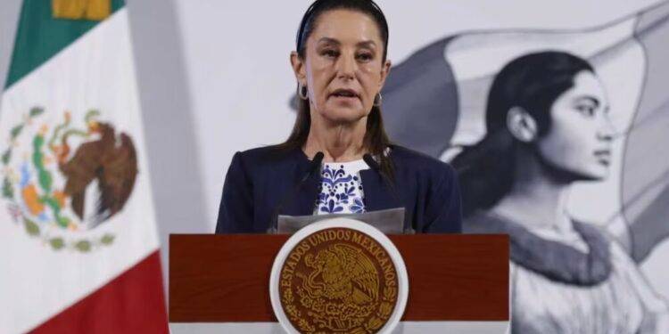 Sheinbaum rechaza spots antiinmigrantes de EU en TV mexicana; anuncia reforma para frenar propaganda extranjera