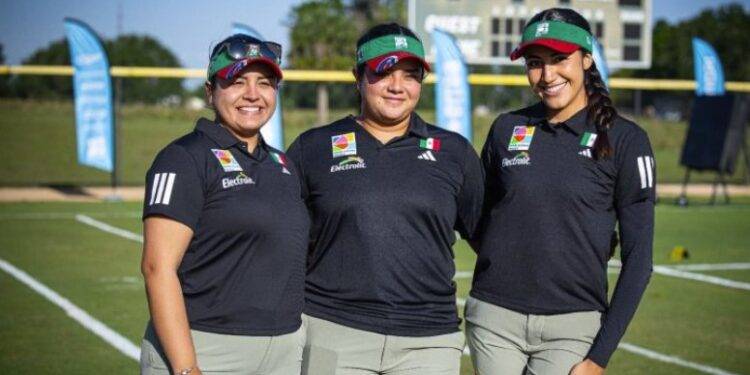 Asegura Dafne Quintero medalla por equipos en copa del mundo