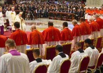 Papa Francisco deja un Colegio Cardenalicio más internacional