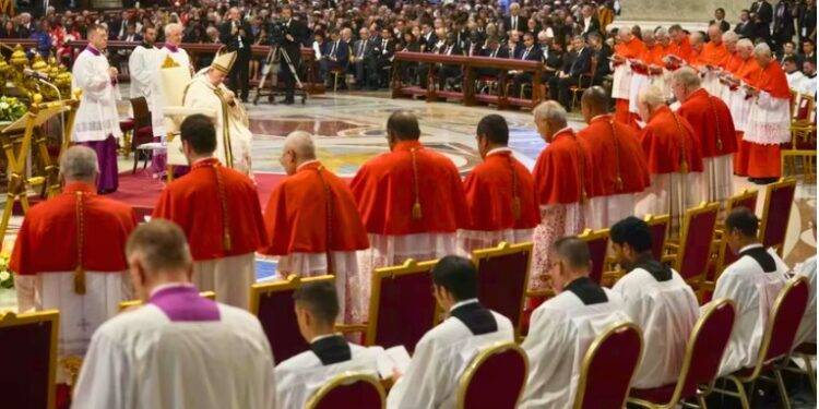 Papa Francisco deja un Colegio Cardenalicio más internacional