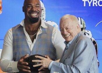 Tyron Smith se retira con Cowboys tras una temporada con Jets