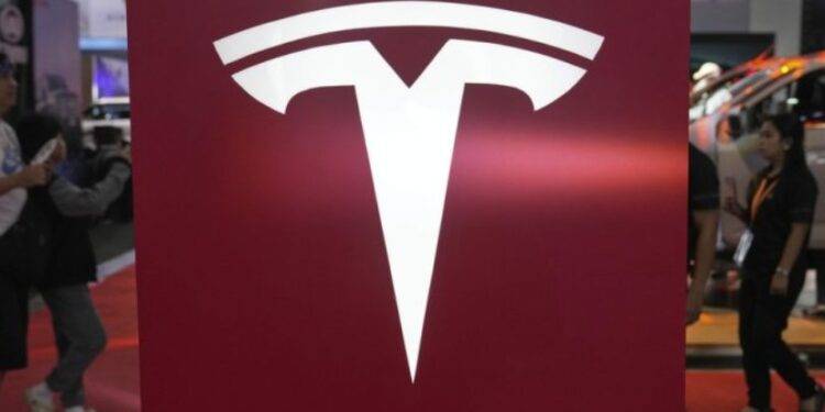 Cómo Tesla y otras empresas enfrentan la guerra comercial y la turbulencia arancelaria