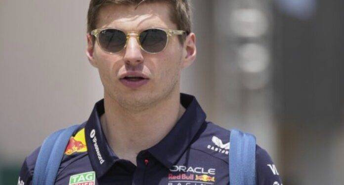 Verstappen rompe el silencio sobre posible salida de Red Bull