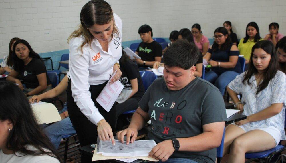 Recibe la UAT a miles de jóvenes en el examen de admisión EXANI-II