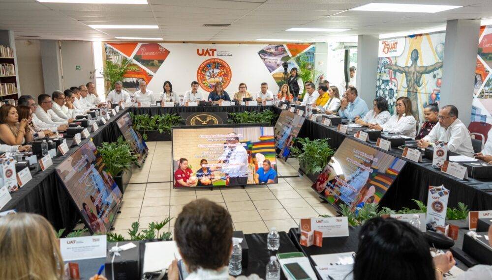 Fortalece la UAT cobertura educativa de sus escuelas preparatorias