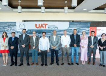 Fortalece la UAT y Banco Santander apoyo a la educación superior