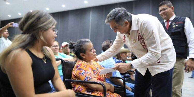 Encabeza Américo entrega de tarjetas de Pensión para el Bienestar a Personas con Discapacidad
