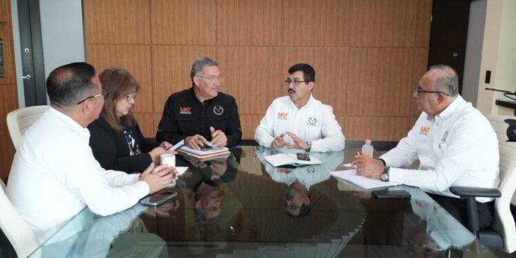 Se suma la UAT a las acciones en apoyo a la población afectada por Barry