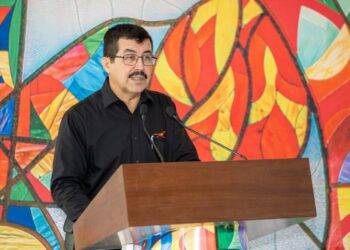 Presenta rector al nuevo Correbasket UAT