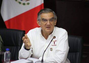 Llama Américo a redoblar esfuerzos en seguridad pública