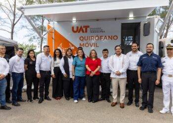 Cuenta la UAT con moderno quirófano móvil veterinario