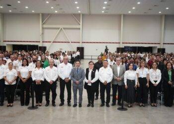 Suma la UAT iniciativas de docentes para impulsar la innovación educativa